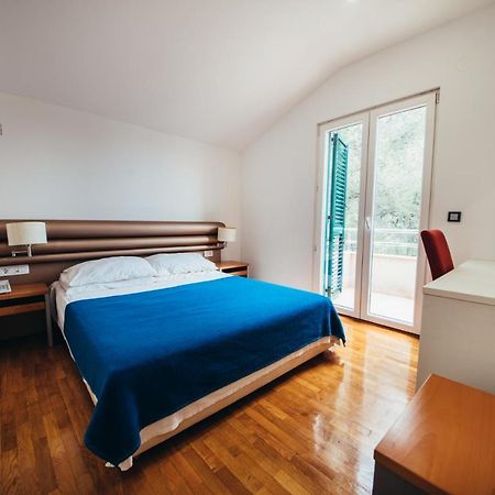 Apartments Vala Vela Luka Bagian luar foto