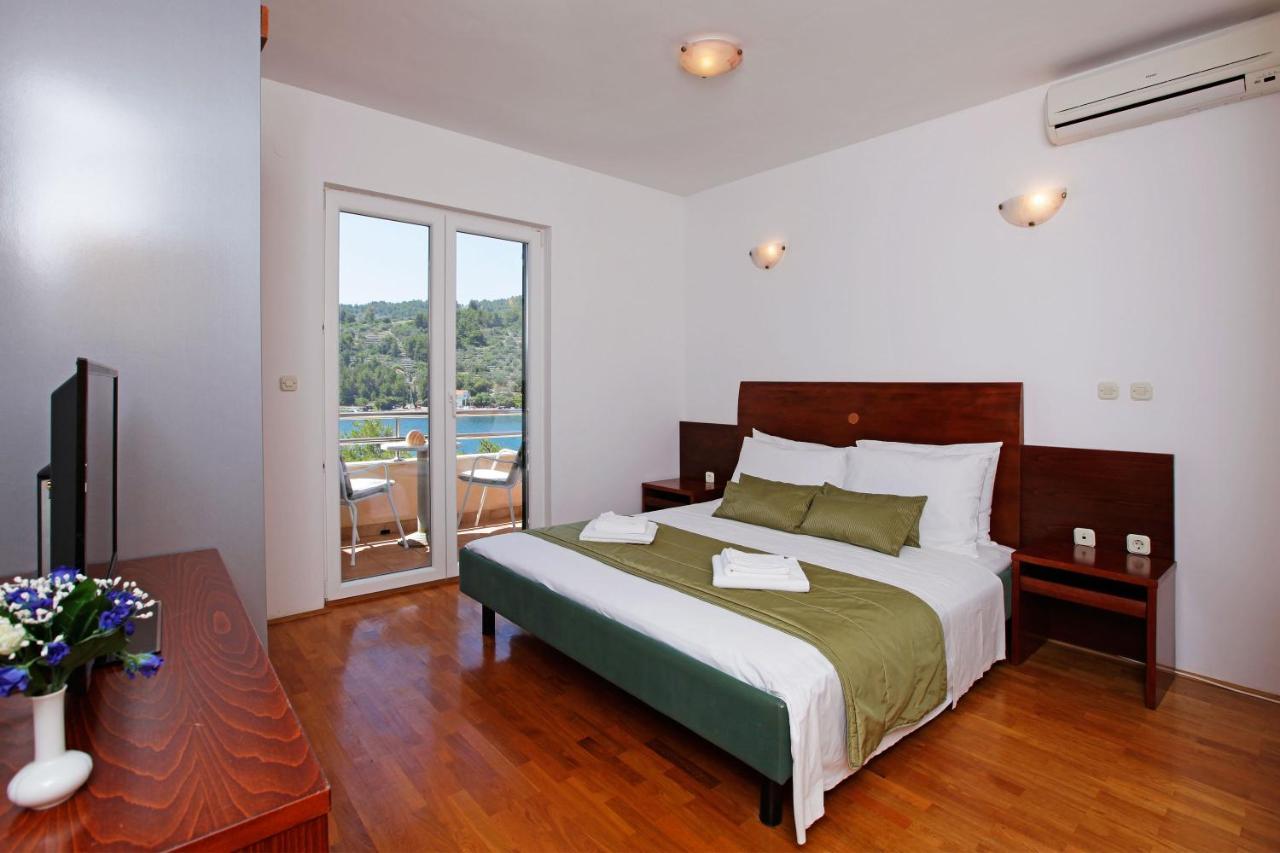 Apartments Vala Vela Luka Bagian luar foto