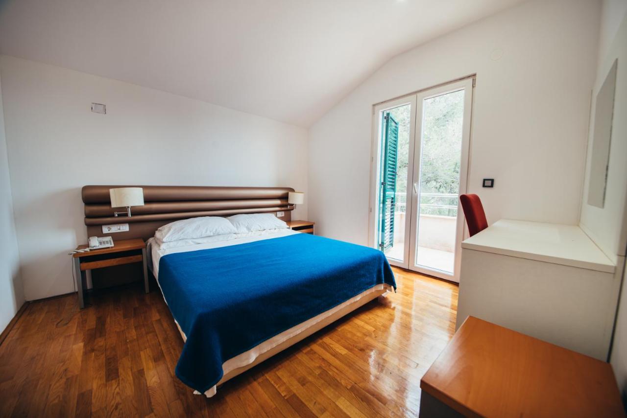 Apartments Vala Vela Luka Bagian luar foto