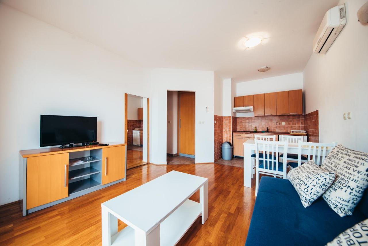 Apartments Vala Vela Luka Bagian luar foto