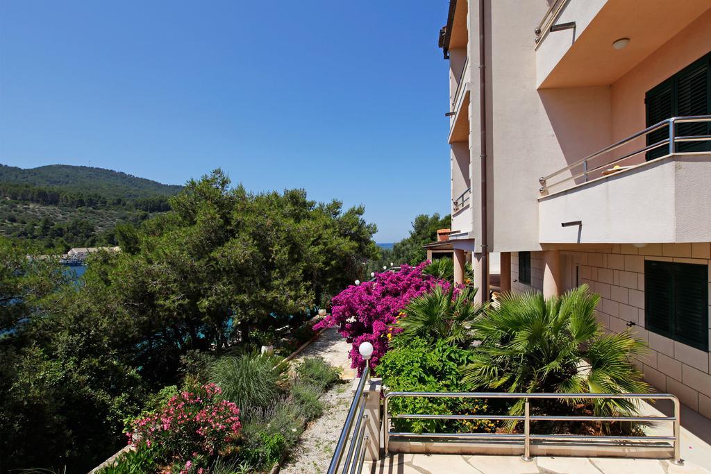 Apartments Vala Vela Luka Bagian luar foto