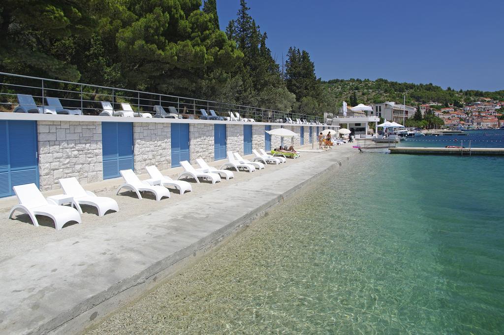 Apartments Vala Vela Luka Bagian luar foto