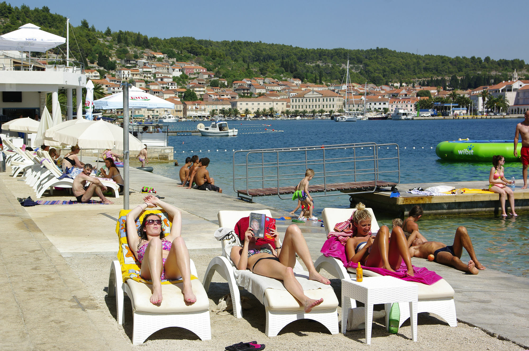 Apartments Vala Vela Luka Bagian luar foto